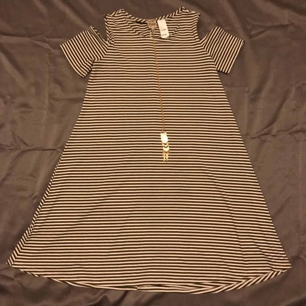 Women’s NWT COMO Vintage Striped Dress